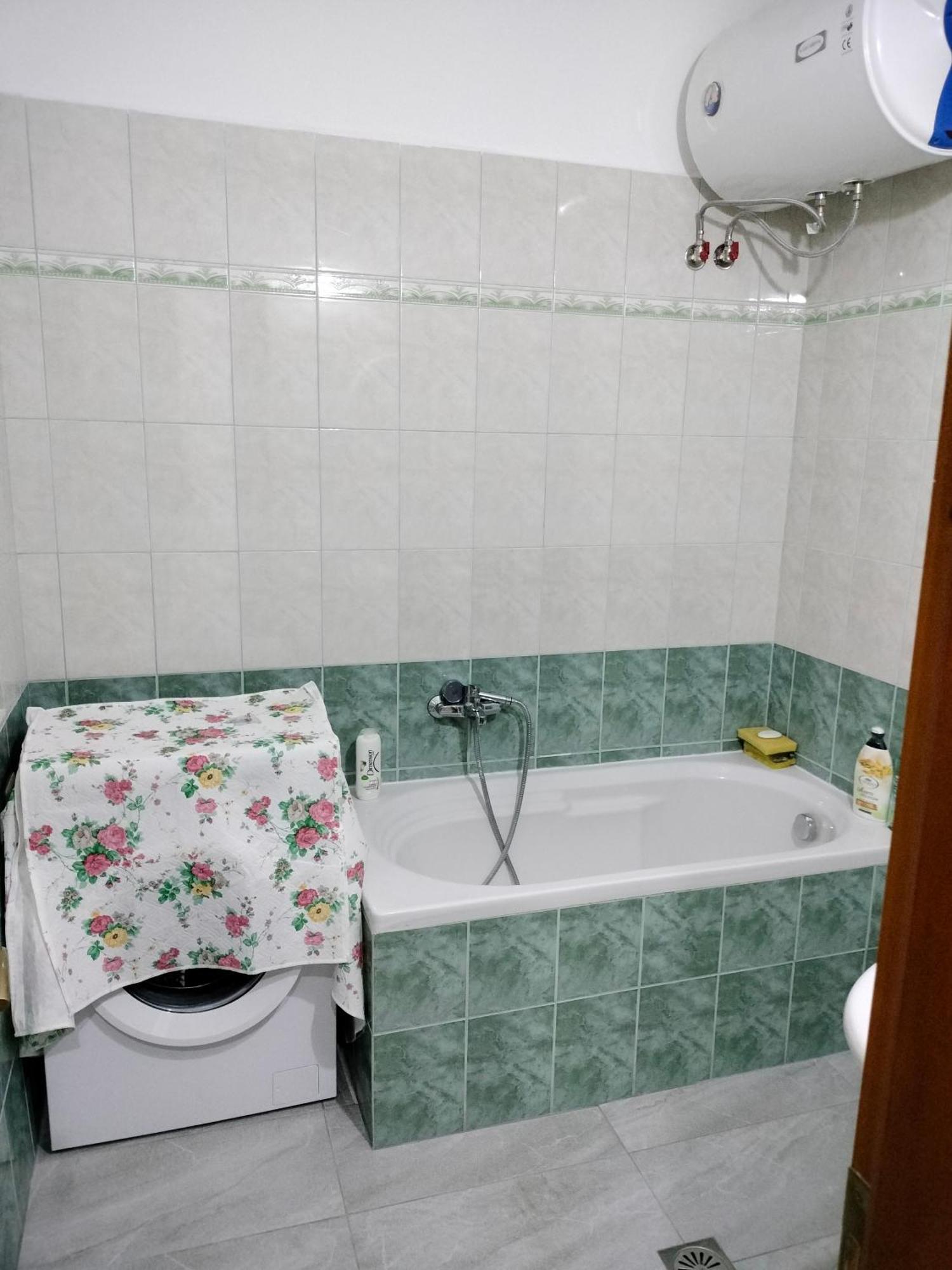 شقة Taurasi Red Saranda المظهر الخارجي الصورة